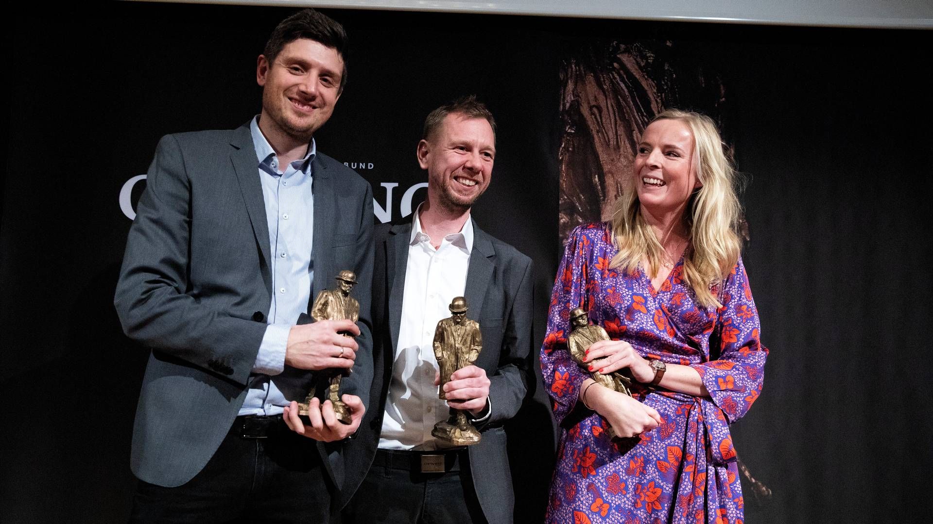 Simon Bendtsen (i midten) vandt i 2018 Cavlingprisen sammen med Berlingske-kollegaerne Eva Jung og Michael Lund. Til maj skifter han til Finans efter knap 16 år på Pilestræde. | Foto: Finn Frandsen/Ritzau Scanpix