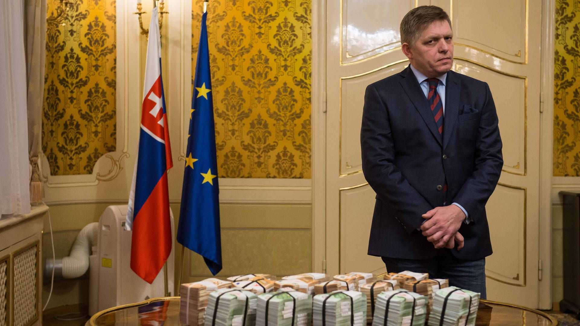 Den slovakiske premierminister Robert Fico udlodder dusør for information, der kan lede til opklaringen af journalistmord. | Foto: /Vladimir Simicek/ Scanpix Ritzau