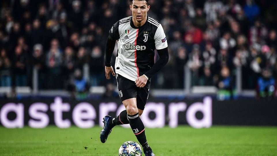 Den portugisiske fodboldspiller Cristiano Ronaldo spiller for Juventus i den italienske Serie A, som er blandt de ligaer, som TV 2 har sikret sig de fulde rettigheder til fra 2020. | Foto: Marco Bertorello/AFP/Ritzau Scanpix