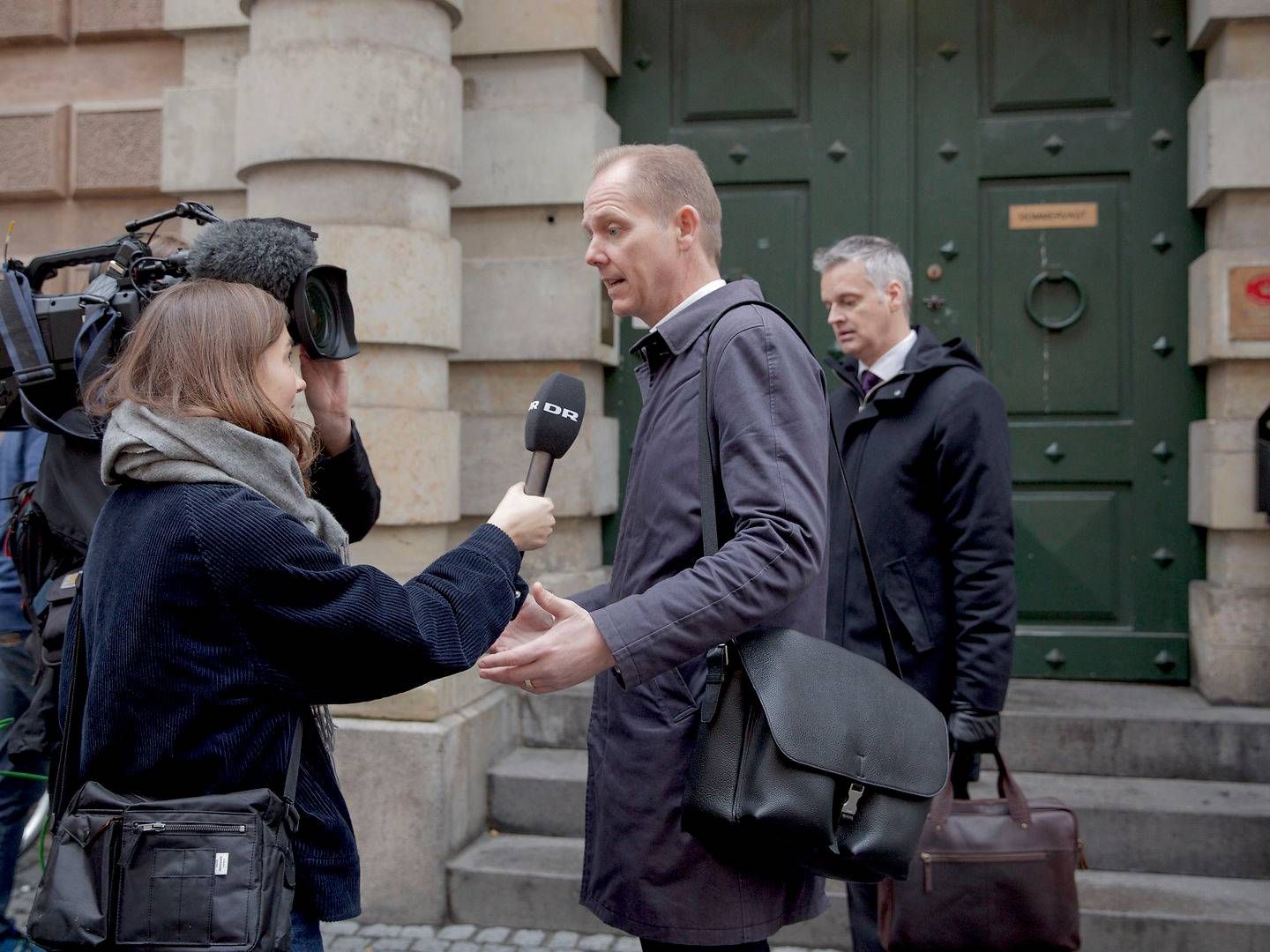 Politikens chefredaktør, Chistian Jensen, interviewes, da sagen kørte i Københavns Byret. | Foto: Miriam Dalsgaard/Ritzau Scanpix