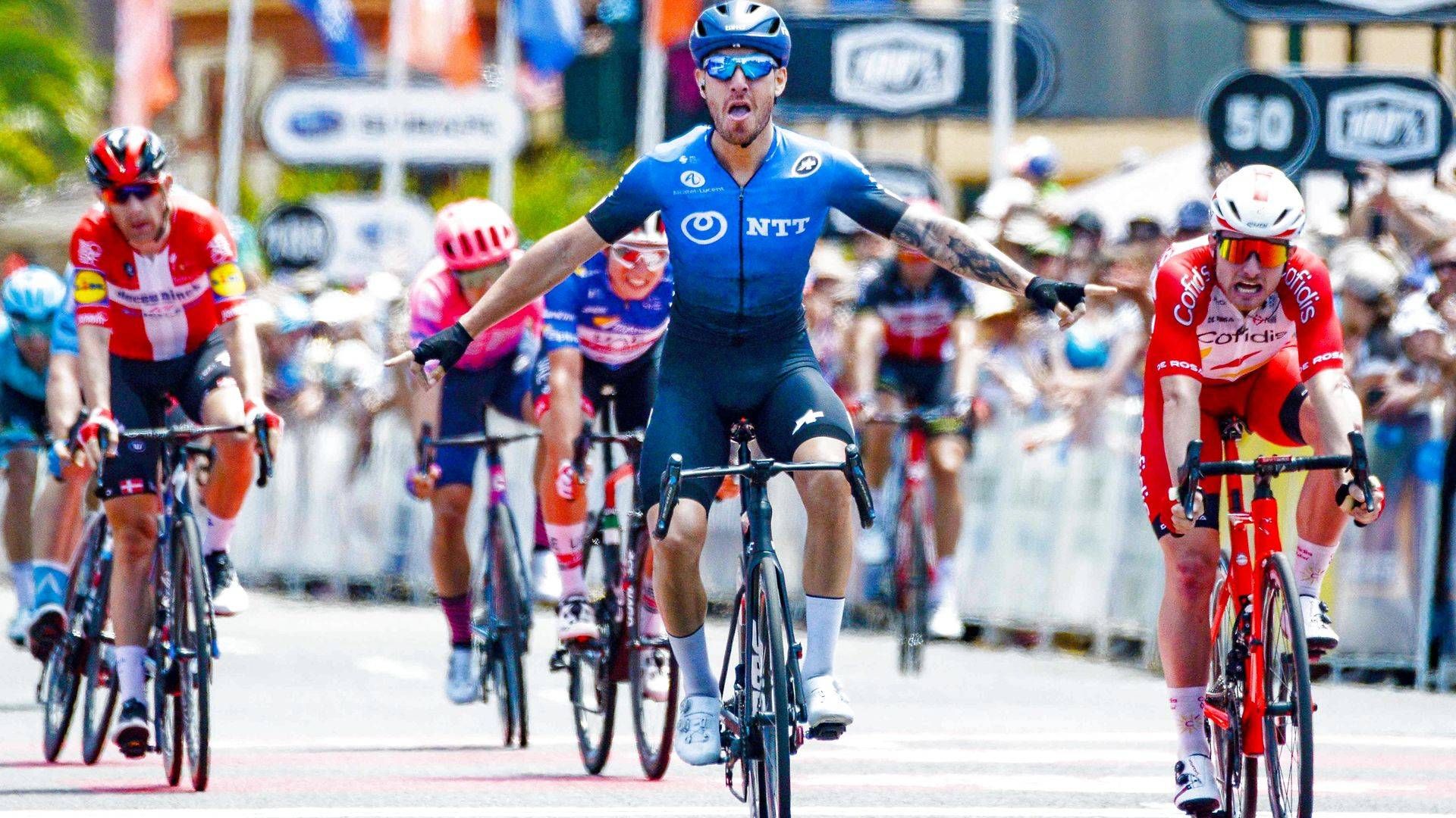 Team NTT-rytteren Giacomo Nizzolo i blåt under Tour Down Under i januar. | Foto: Brenton Edwards/AFP/Ritzau Scanpix