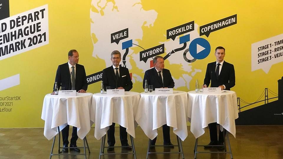 Christian Prudhomme, direktør for ASO, der arrangerer Tour de France, overborgmester i Københavns Kommune Frank Jensen, daværende statminister Lars Løkke Rasmussen og daværende erhvervsminister Rasmus Jarlov præsenterde aftalen om Tour de France-start i Danmark i 2019. | Foto: Martin Lehmann/Ritzau Scanpix