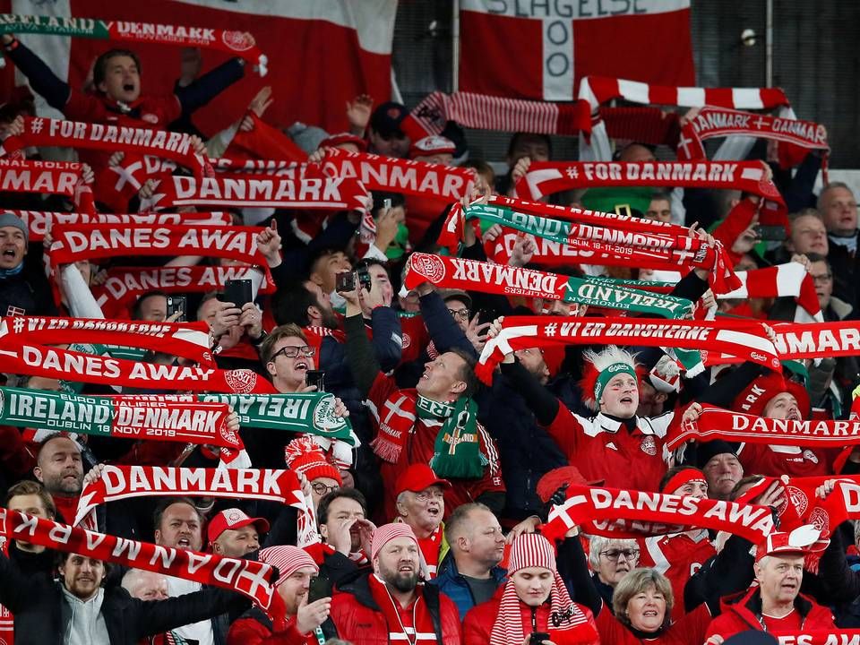 Hvis man ikke ser herrelandsholdet i fodbolds kampe fra en stadiotribune som her i Dublin i 2019, så skal man fra 2022 tænde for TV 2 for at se kampene. | Foto: David Klein/Reuters/Ritzau Scanpix