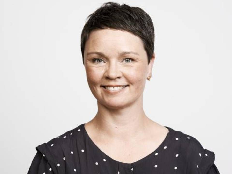 Stine Liv Johansen modtager Døssinprisen for sit arbejde med at sætte fokus på børn og unges navigeren i en digital medievirkelighed | Foto: PR/Medierådet for Børn og Unge