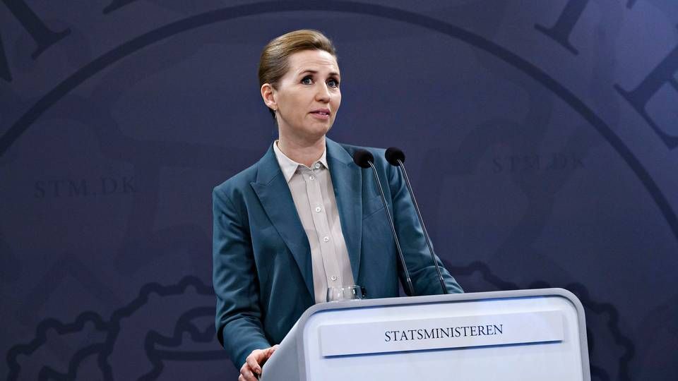 Statsmininster Mette Frederiksen (S) ved et pressemøde mandag 7. december, hvor nye coronarestriktioner i 38 kommuner blev præsenteret. De er siden udvidet til yderligere 31 kommuner. | Foto: Philip Davali/Ritzau Scanpix