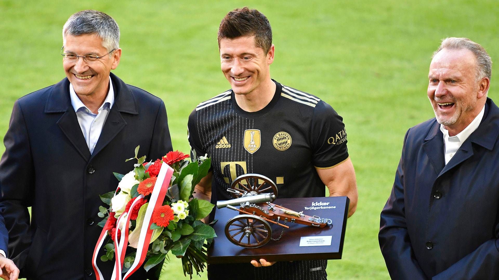 Nent håber, at Polens største fodboldstjerne, Robert Lewandowski, der sidste sæson blev Bundesligaens mest scorende og hjalp Bayern München med at vinde ligaen bliver et trækplaster for Viaplay. | Foto: Frank Hoermann/AP/Ritzau Scanpix