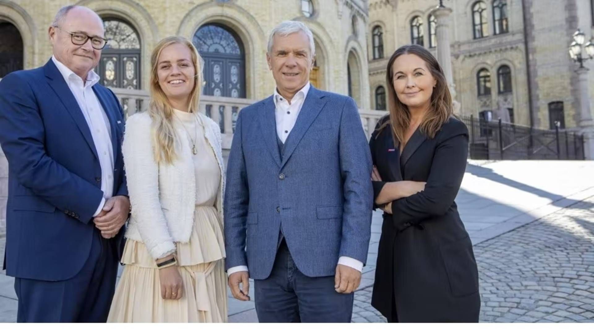 Bestyrelsen i Alrow Media fra oktober 2022. Fra venstre bestyrelsesmedlem Torben Laustsen, bestyrelsesmedlem Anne Marie Kindberg, ejer og bestyrelsesformand Rasmus Nielsen og bestyrelsesmedlem Christina Sulebakk | Foto: Anne Elisabeth Næss, Altinget.no