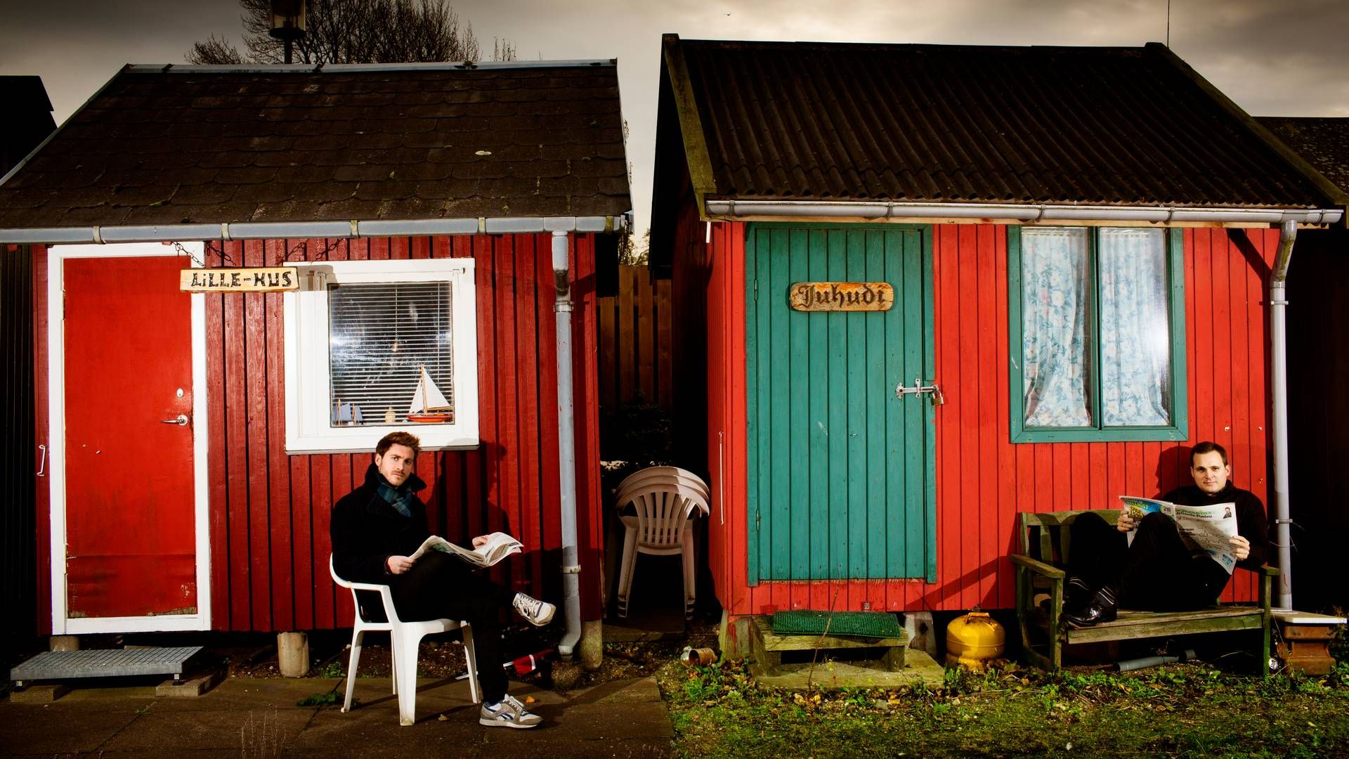 Absurdistan-værterne Kristoffer Eriksen (tv) og Jesper Juhl. | Foto: Carsten Snejbjerg
