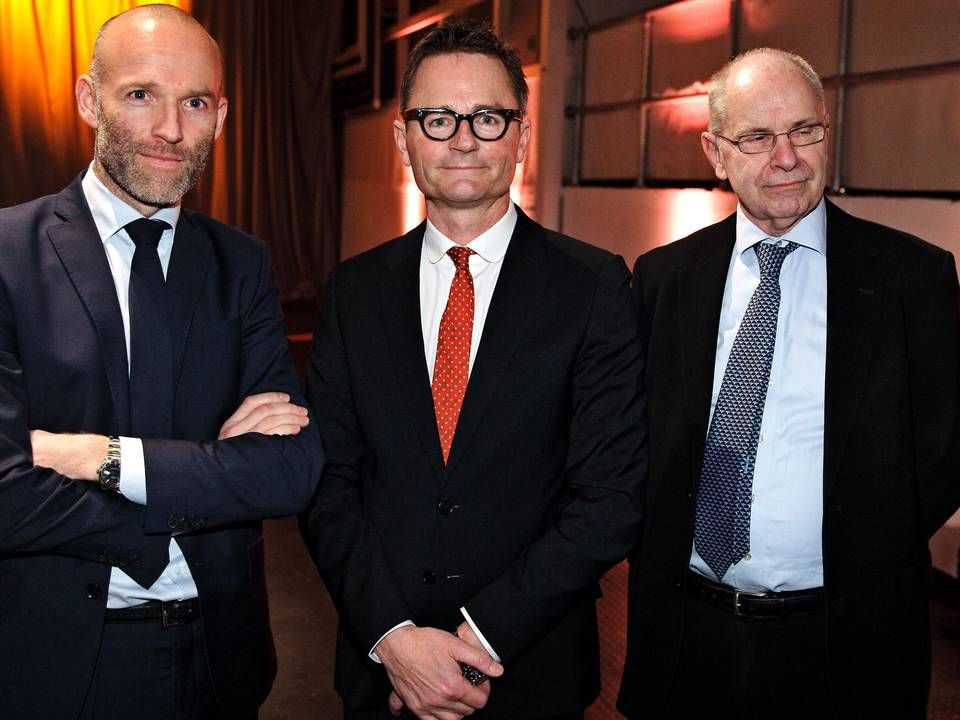 Stig Ørskov(th) adm. direktør, Lars Munch (i midten) bestyrelsesformand, og Jørgen Ejbøl, næstformand, JP/Politikens Hus. | Foto: Jens Dresling/Polfoto/Arkiv